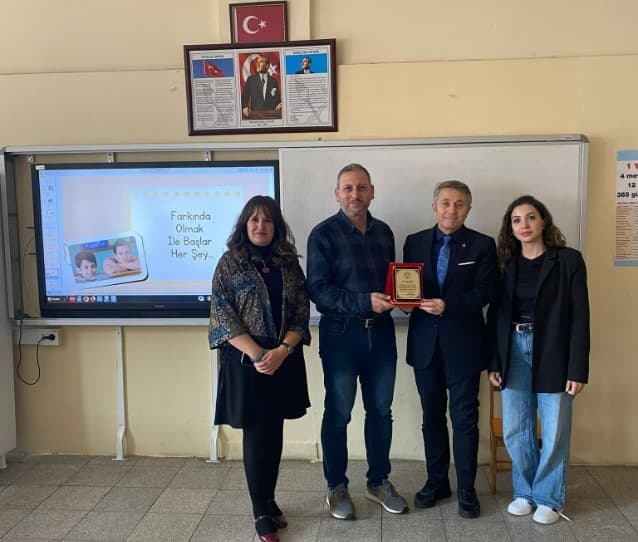 2025 AİLE YILI TÜRKİYE YÜZYILI MAARİF MODELİ KAPSAMINDA AİLE EĞİTİM SEMİNERİ İÇİN ANAFARTALAR İLKOKULUNDAYDIK.