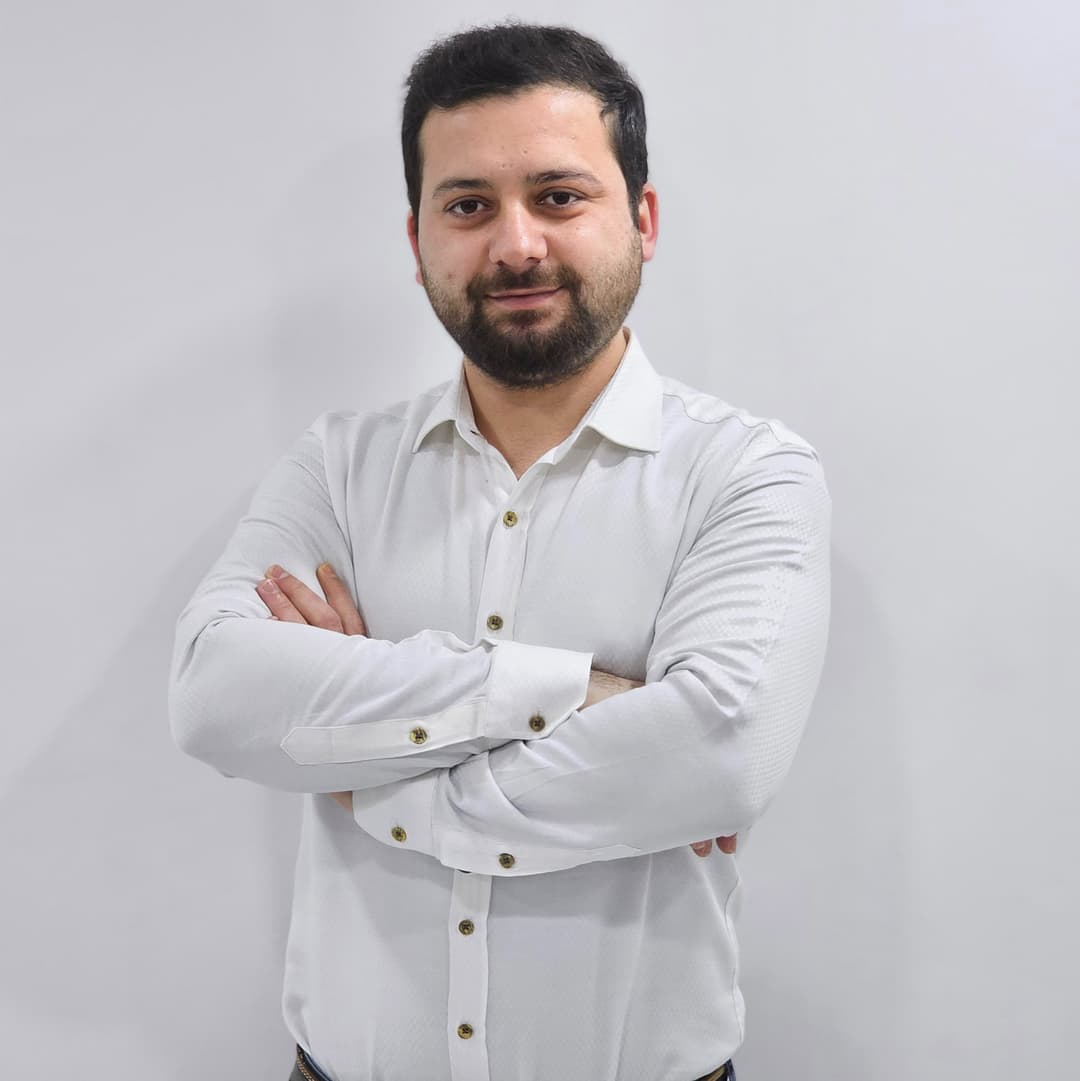 Ahmet  Gümüşdüğme